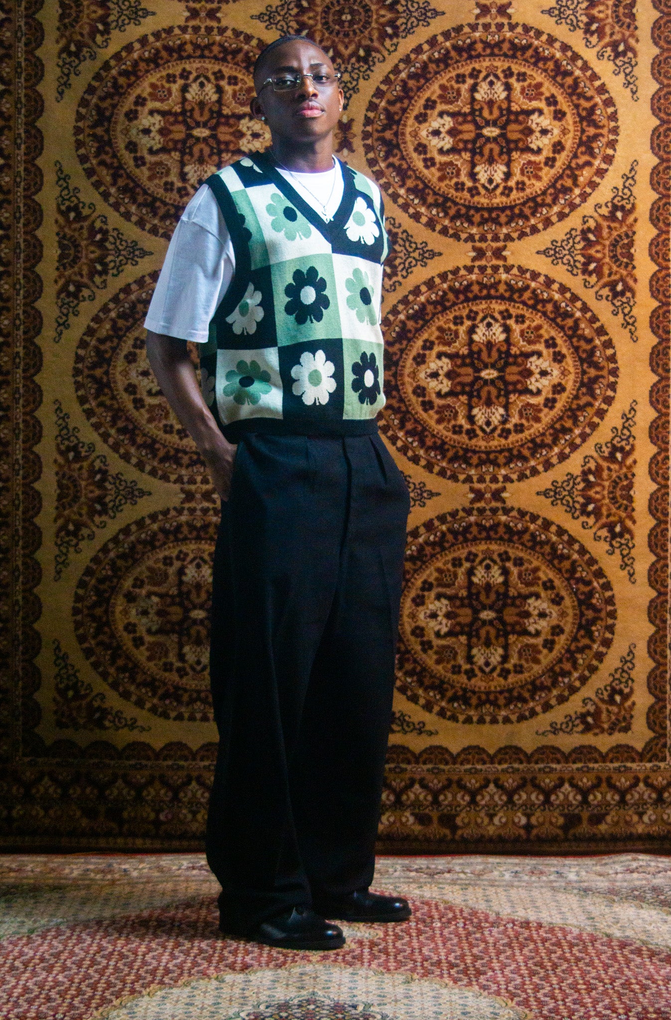 flower knit vest